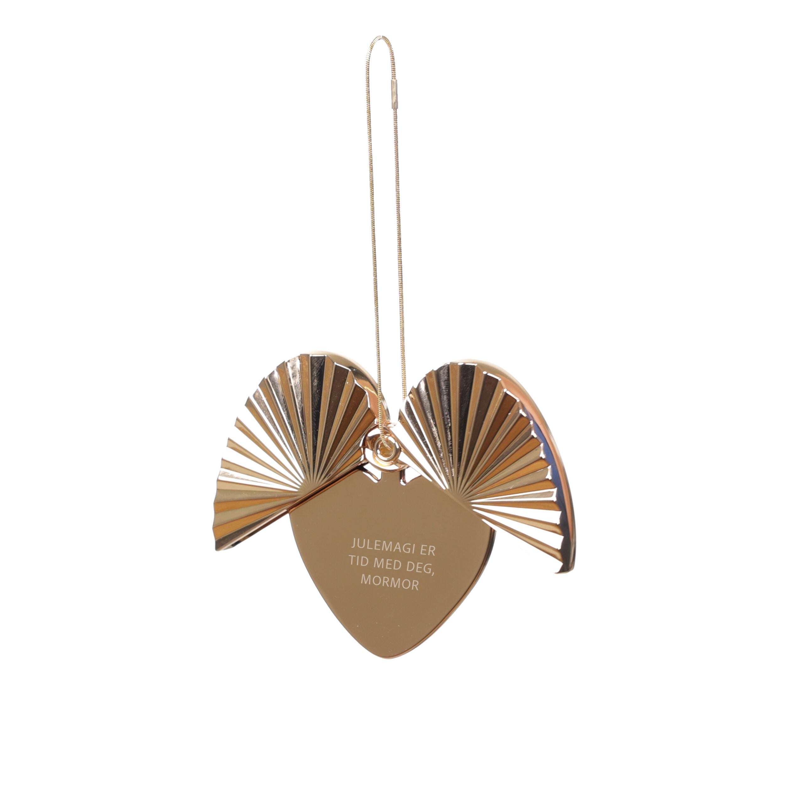 Forgylt hjerteåpner julepynt med englevinger, teksten «Julemagi er tid med deg, mormor» på innsiden.